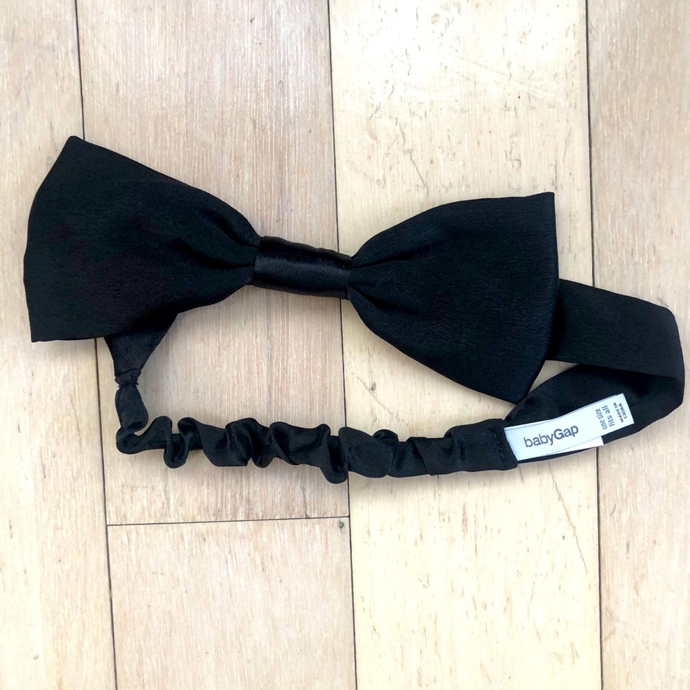 Baby Gap black silk bow headband